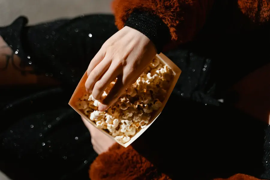 Séance cinéma, pop-corn et ambiance de film